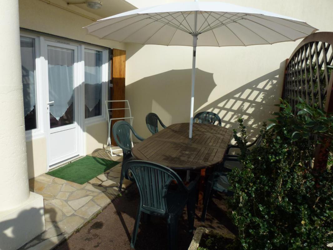 Appartamento Les Lauriers Saint-Palais-sur-Mer Esterno foto